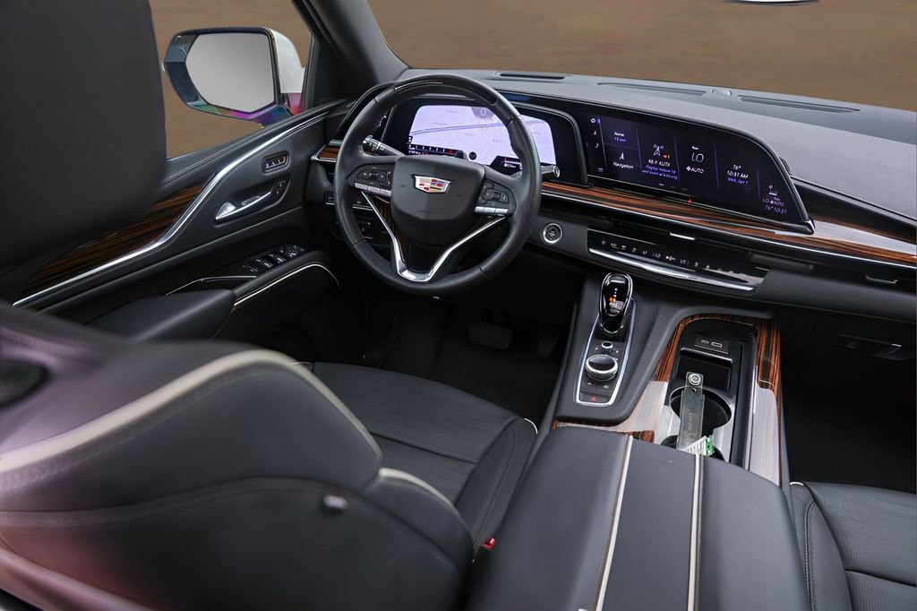 Certified 2023 Cadillac Escalade Premium Luxury w/ Performance Package image 28