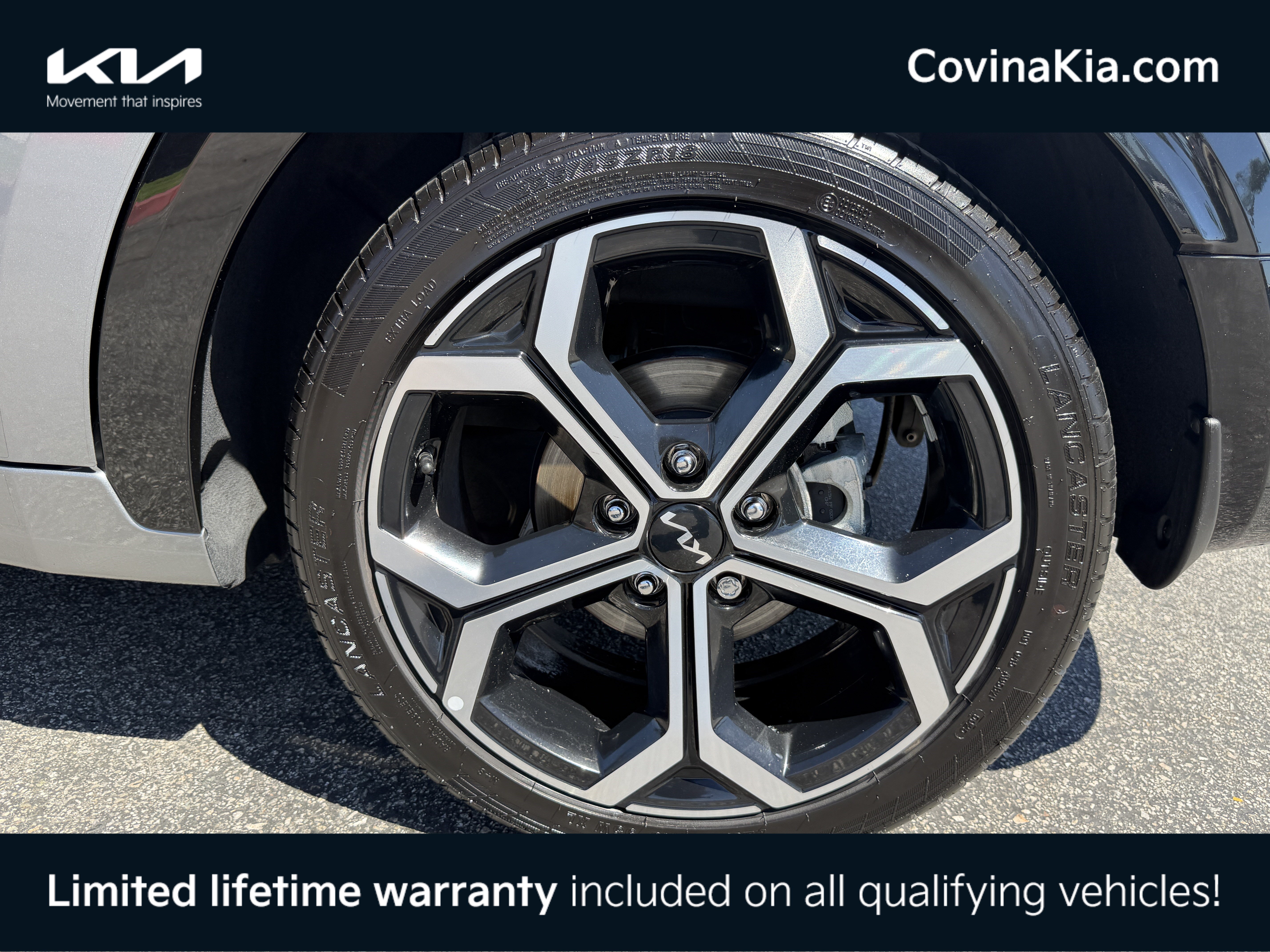 Certified 2024 Kia Niro SX Touring FWD image 11