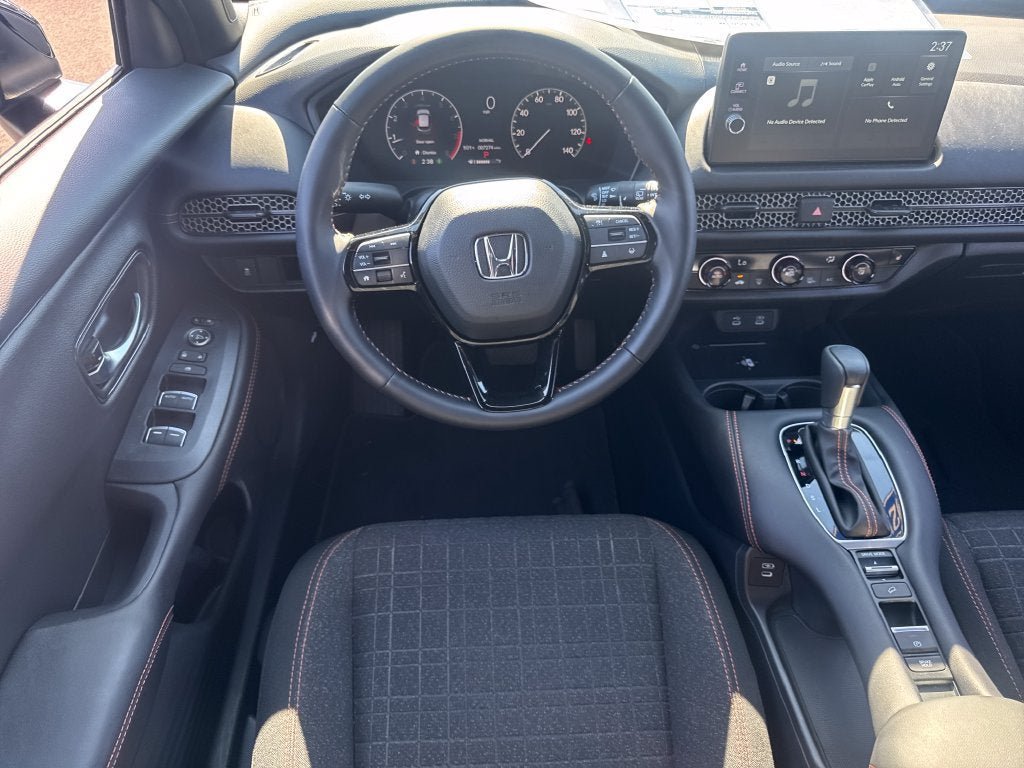 Used 2027 Honda HR-V Sport image 16