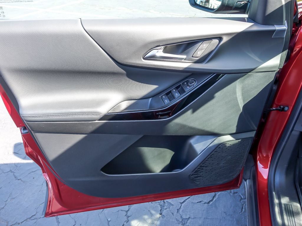 Used 2026 Chevrolet Equinox LT w/ LPO, Floor Liner Package AWD/4WD image 23