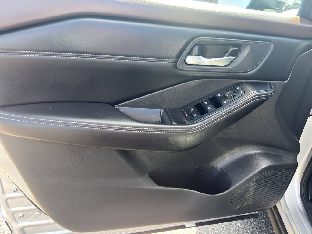 Certified 2023 Nissan Rogue SV w/ SV Premium B Package image 13