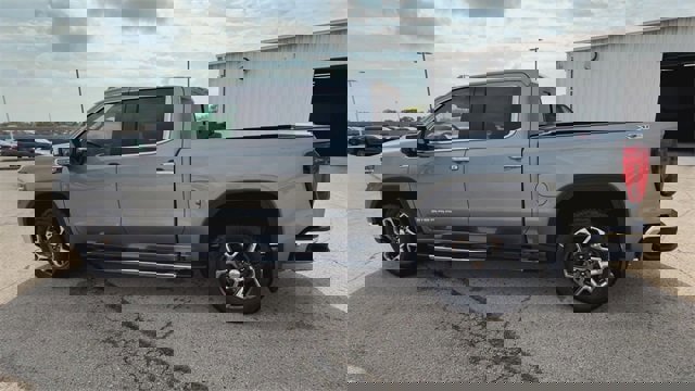 New 2026 GMC Sierra 1500 SLT w/ SLT Premium Plus Package image 40