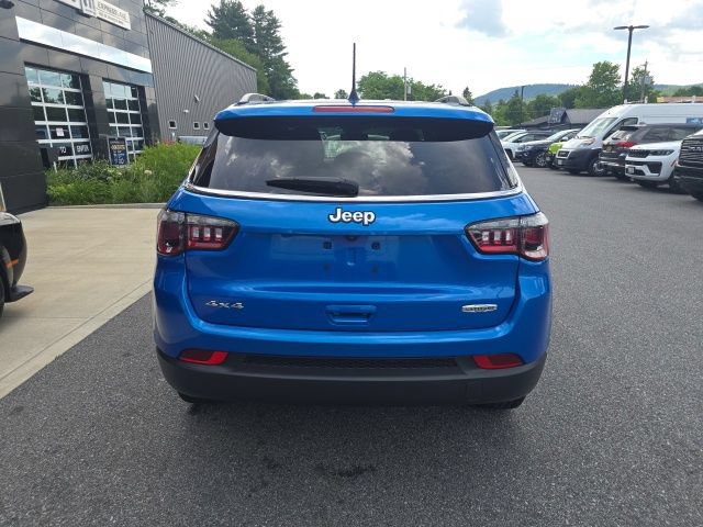 Certified 2023 Jeep Compass Latitude w/ Convenience Group AWD/4WD image 6