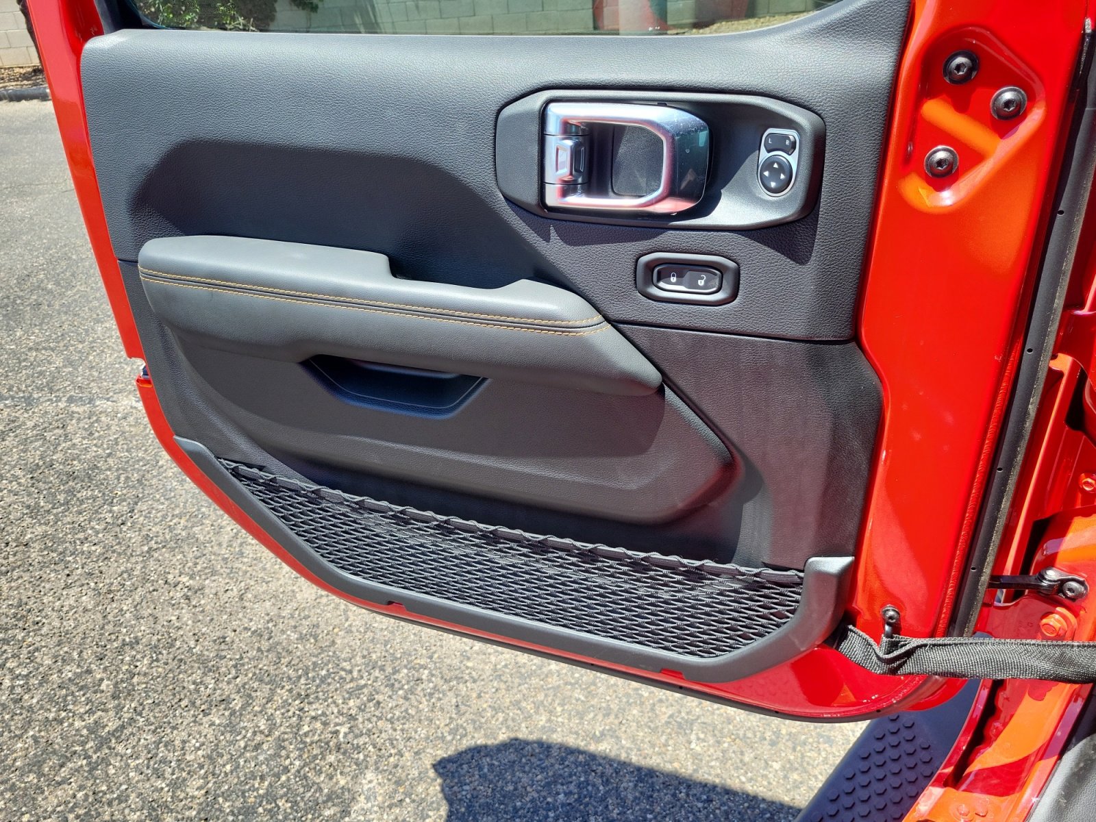 New 2025 Jeep Wrangler Sahara image 13