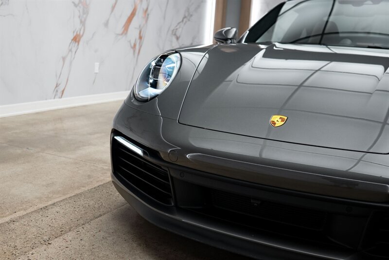 Used 2022 Porsche 911 Carrera 4S AWD/4WD image 16