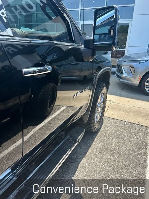 Used 2021 Chevrolet Silverado 2500 High Country AWD/4WD image 16