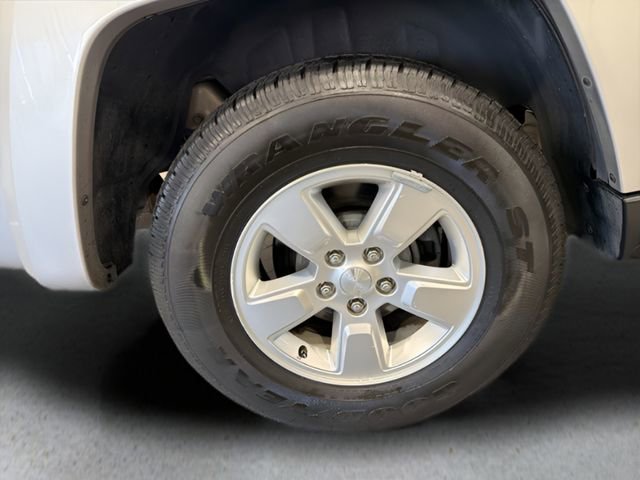 Used 2011 Jeep Liberty Sport image 31