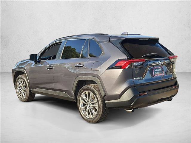 Used 2021 Toyota RAV4 XLE Premium FWD image 9