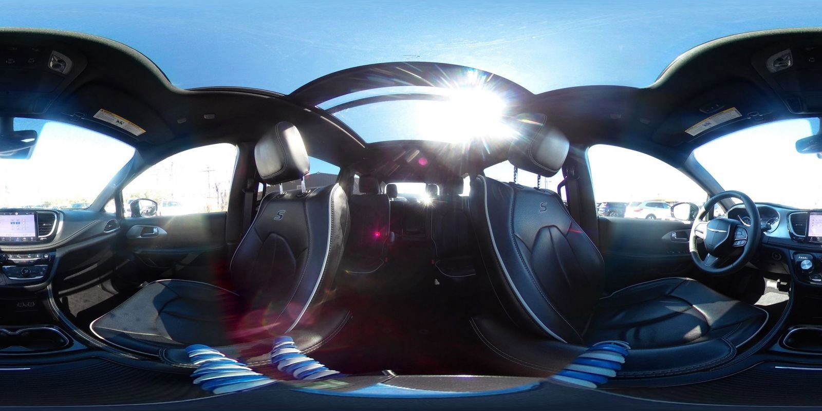 Used 2025 Chrysler Pacifica Limited image 42