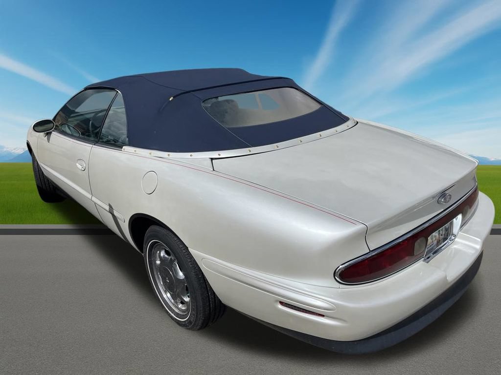 Used 1996 Buick Riviera Supercharged Coupe FWD image 7