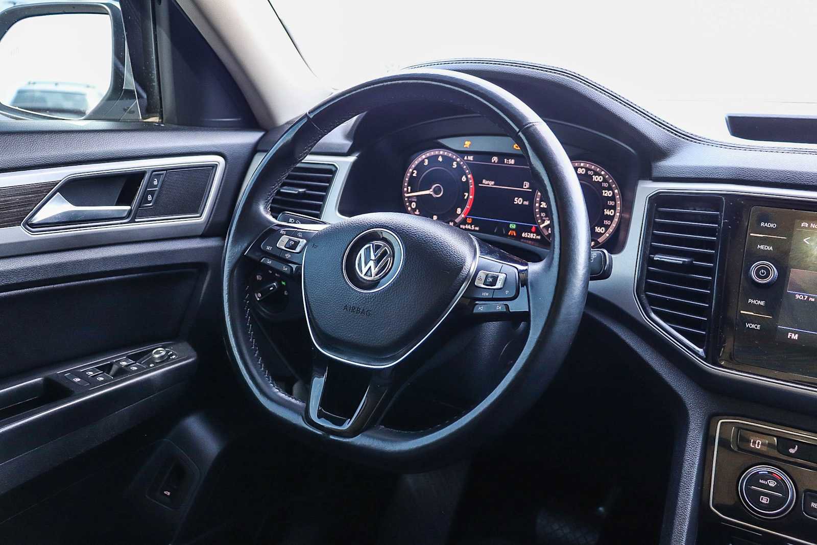 Used 2019 Volkswagen Atlas SEL image 16