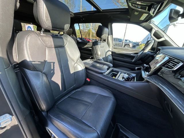 Used 2022 Jeep Wagoneer Series III w/ Premium Group I AWD/4WD image 26