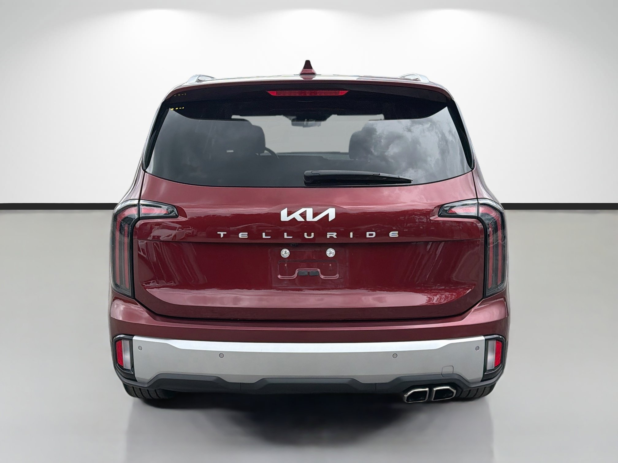 Used 2024 Kia Telluride EX w/ EX Captain's Chair Package FWD image 4