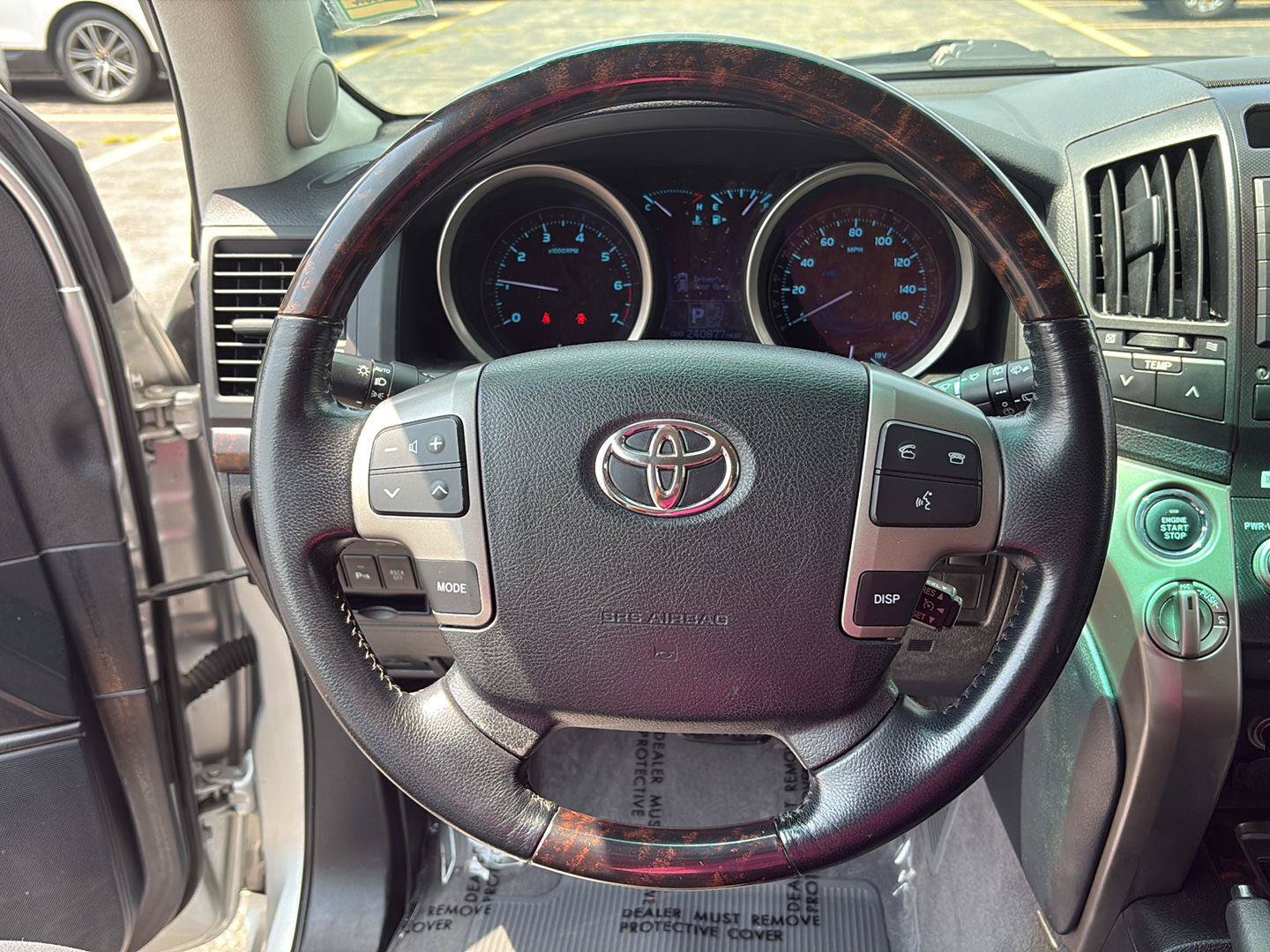 Used 2009 Toyota Land Cruiser w/ Upgrade Pkg AWD/4WD image 11