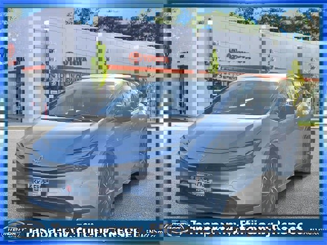 Certified 2023 Toyota Prius XLE image 4