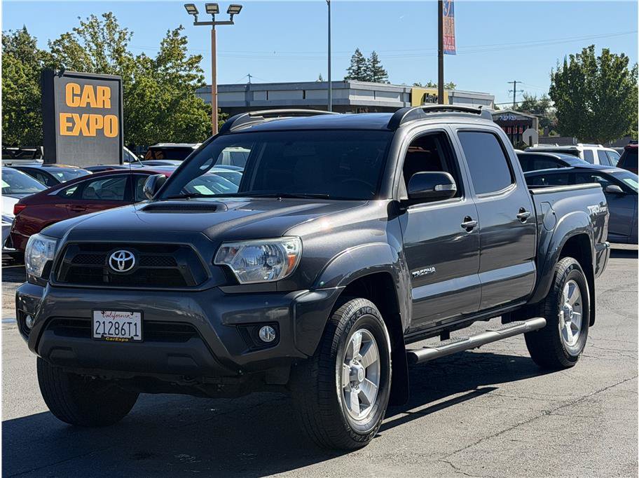 Used 2015 Toyota Tacoma PreRunner w/ TRD Sport Package RWD image 1