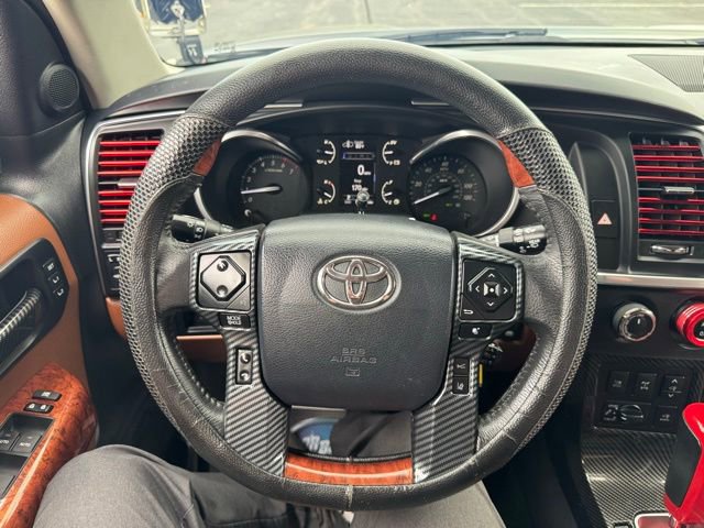 Used 2018 Toyota Sequoia Platinum AWD/4WD image 25
