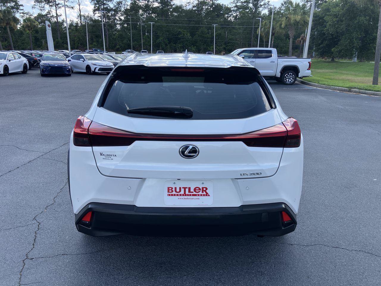 Used 2020 Lexus UX 200 w/ Accessory Package FWD image 4