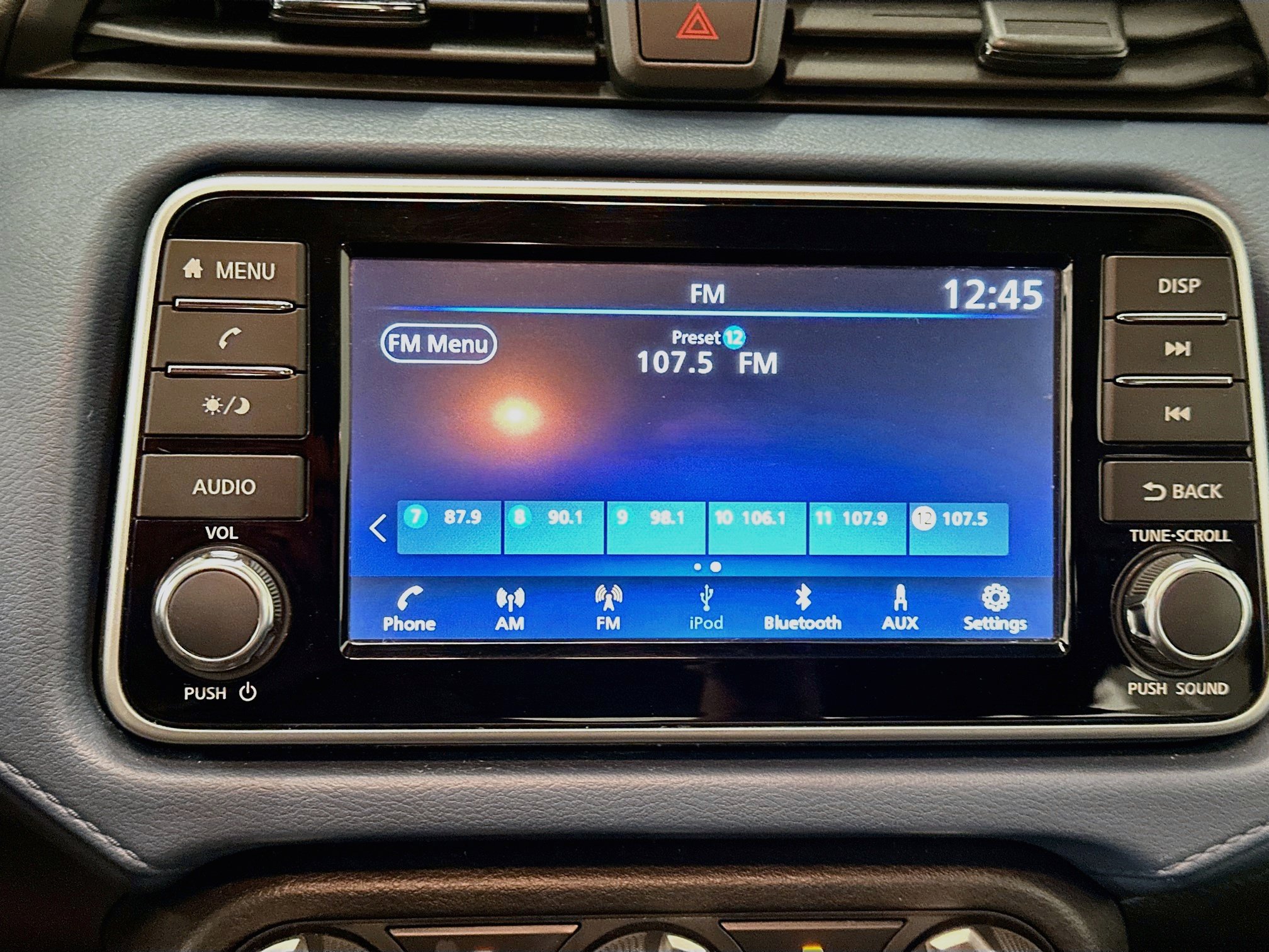 Used 2025 Nissan Versa SV FWD image 19