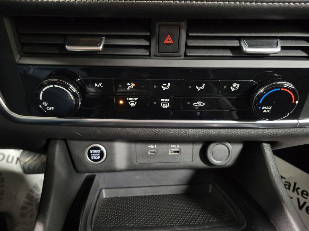 Used 2023 Nissan Rogue S image 17