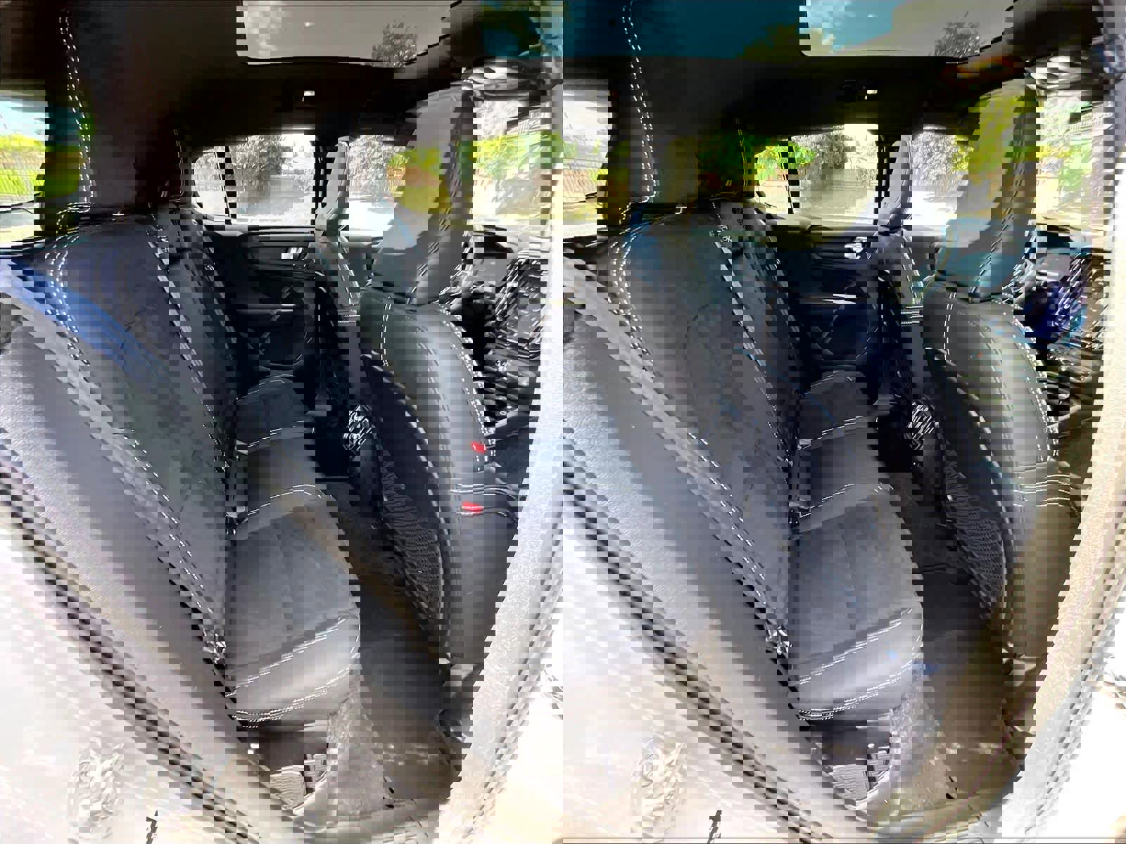 Used 2023 Volvo C40 P8 Recharge Plus image 29