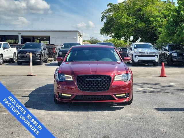 Used 2021 Chrysler 300 Touring L RWD image 8