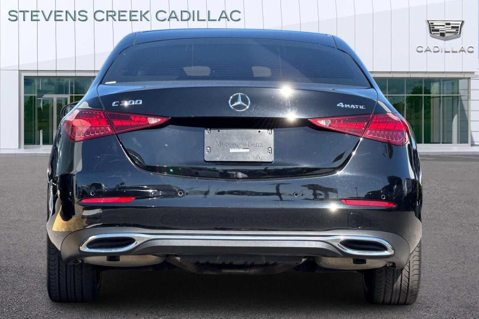 Used 2024 Mercedes-Benz C 300 4MATIC Sedan image 4