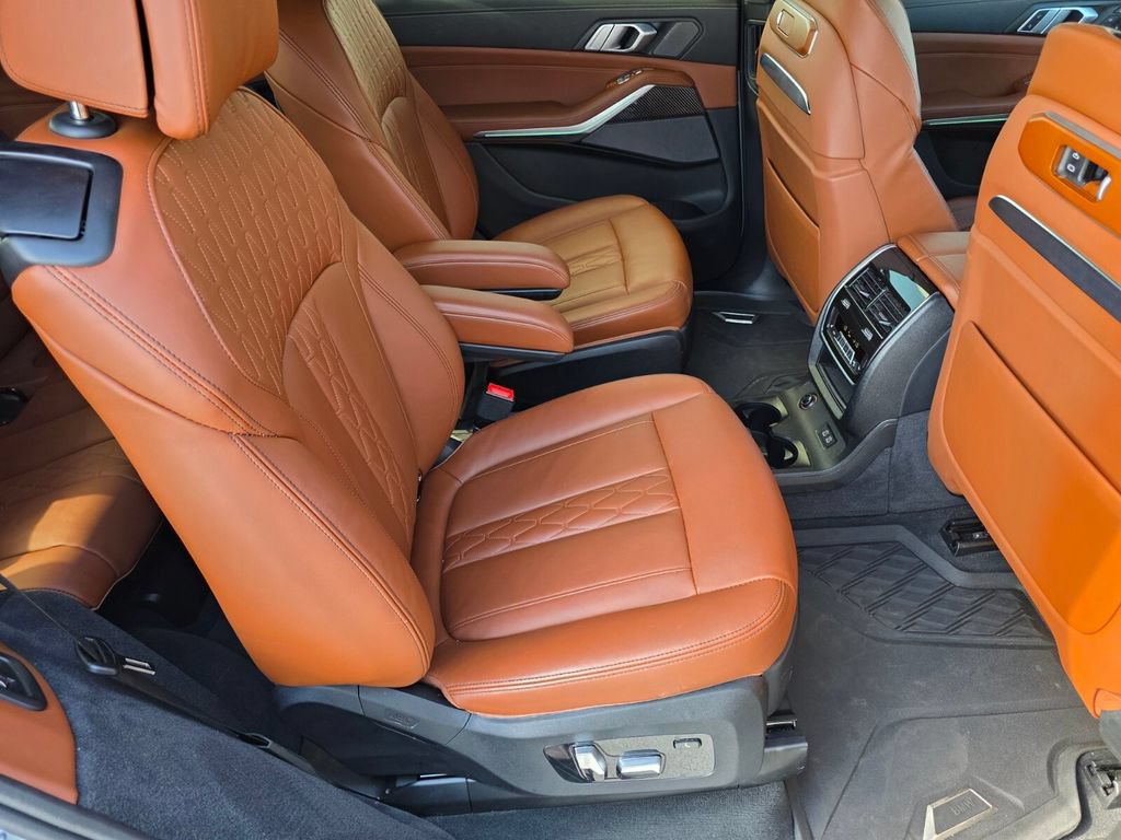 Certified 2025 BMW X7 M60i w/ Climate Comfort Package AWD/4WD image 29