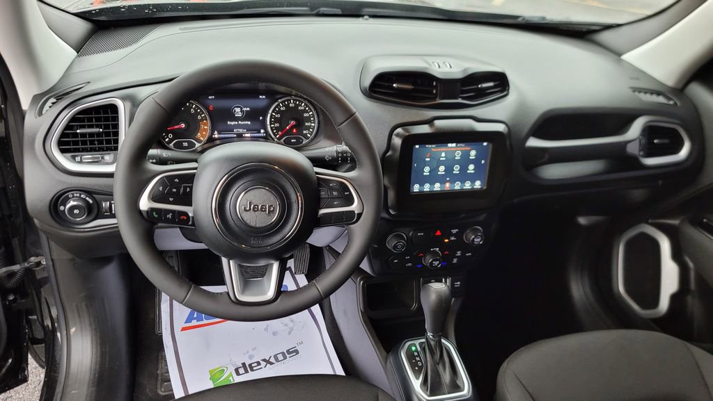 Used 2021 Jeep Renegade Latitude image 24