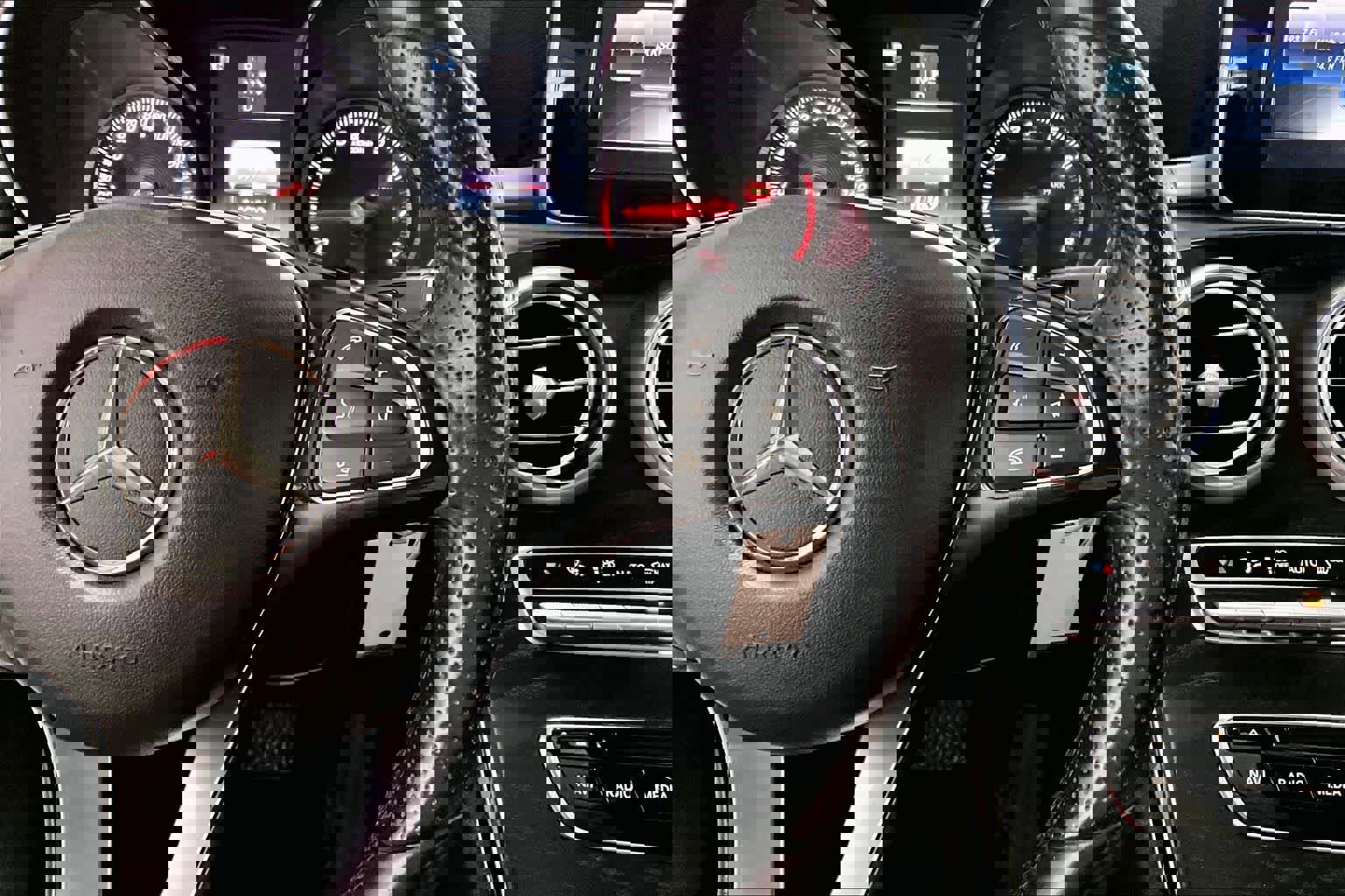 Used 2016 Mercedes-Benz C 300 4MATIC Sedan image 22