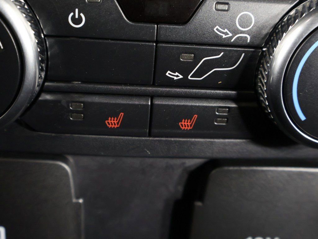 Used 2020 Ford Explorer XLT w/ Comfort Package image 58