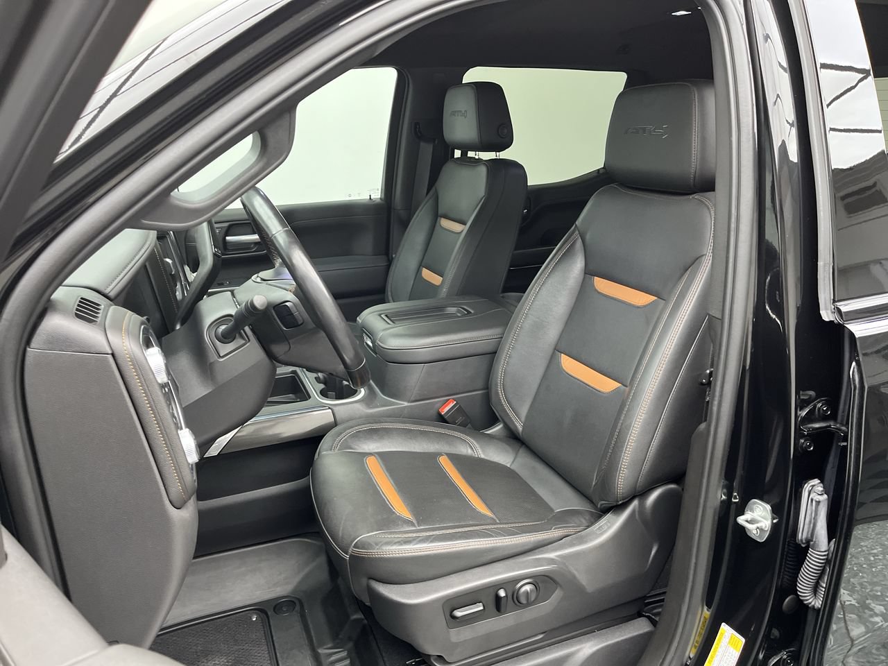 Certified 2021 GMC Sierra 1500 AT4 w/ AT4 Preferred Package AWD/4WD image 11