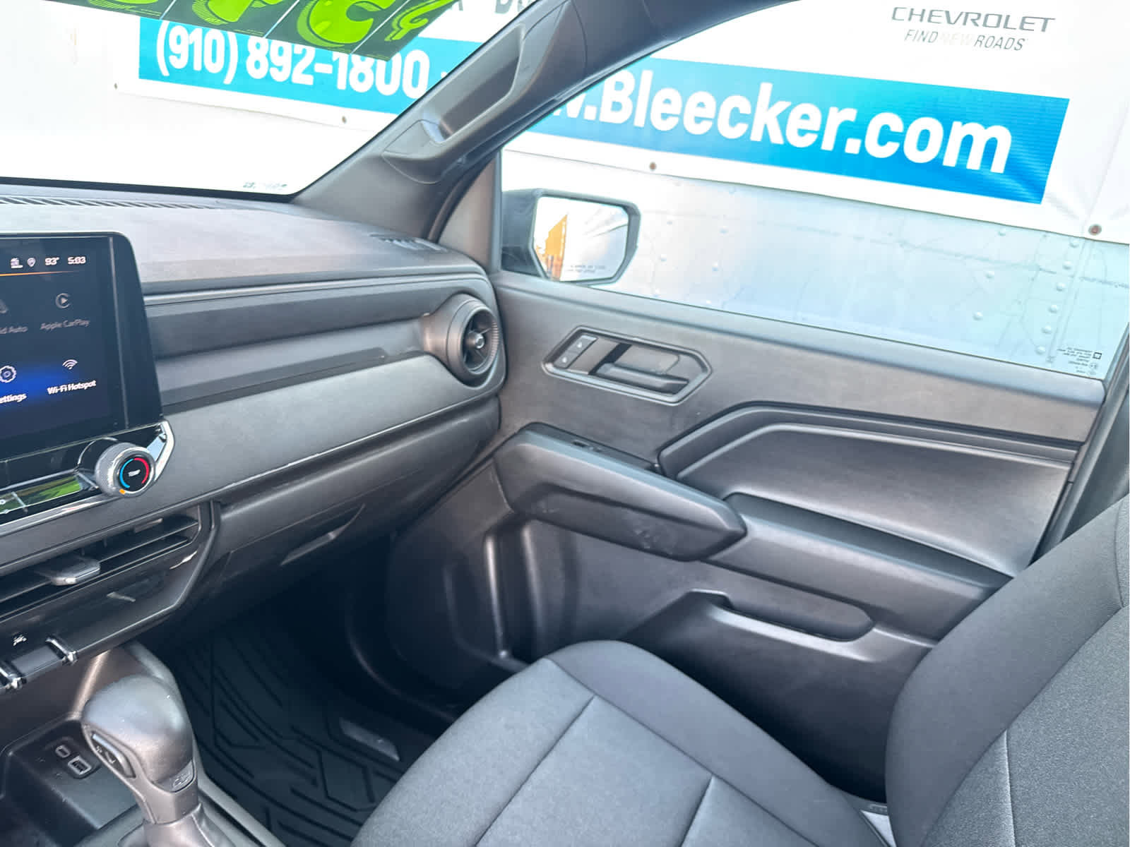 Used 2024 Chevrolet Colorado W/T image 24