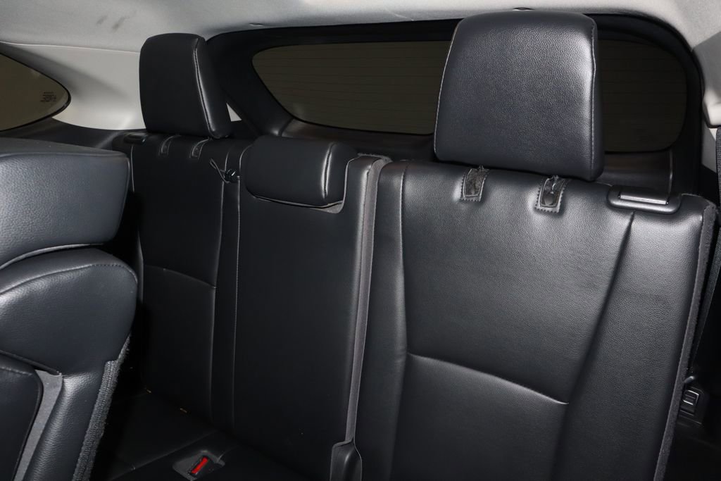 Used 2023 Toyota Highlander XLE AWD/4WD image 23