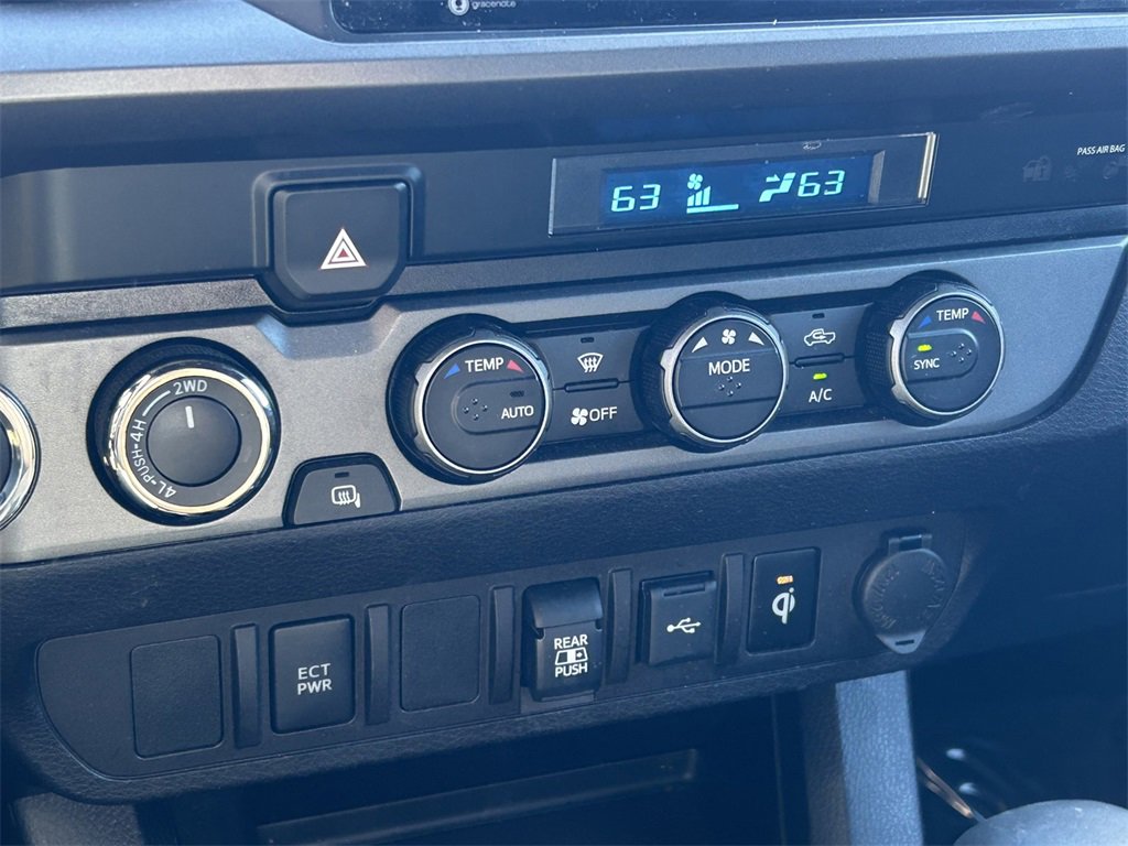 Used 2021 Toyota Tacoma TRD Off-Road image 31