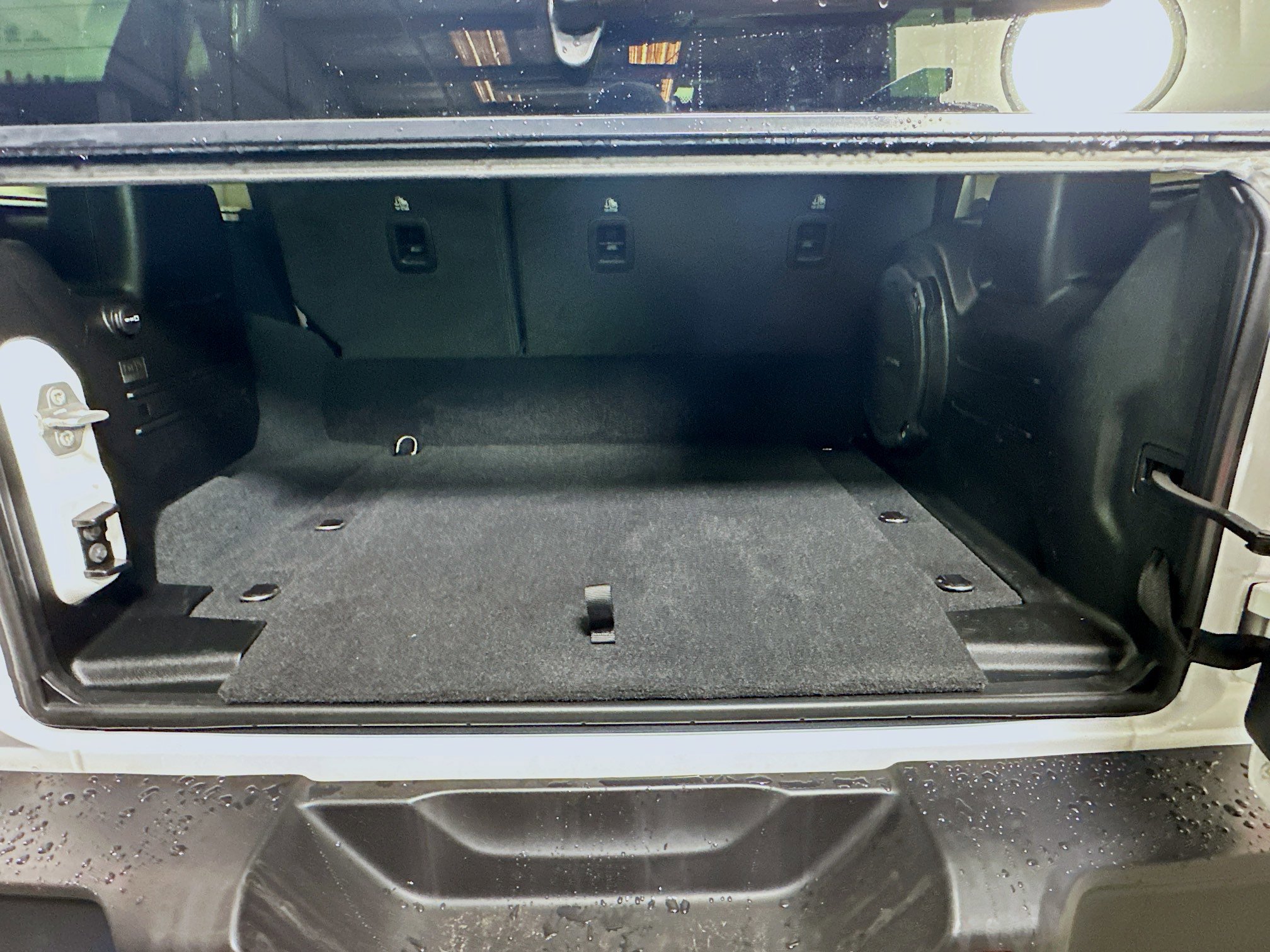 Used 2022 Jeep Wrangler Unlimited Sahara image 31