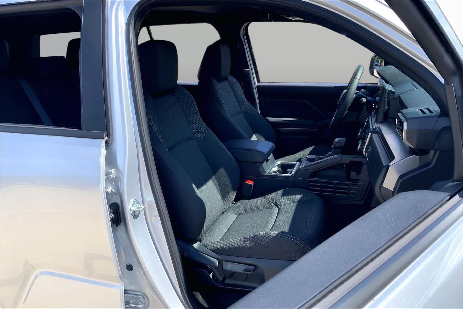 Used 2026 Toyota 4Runner SR5 RWD image 9
