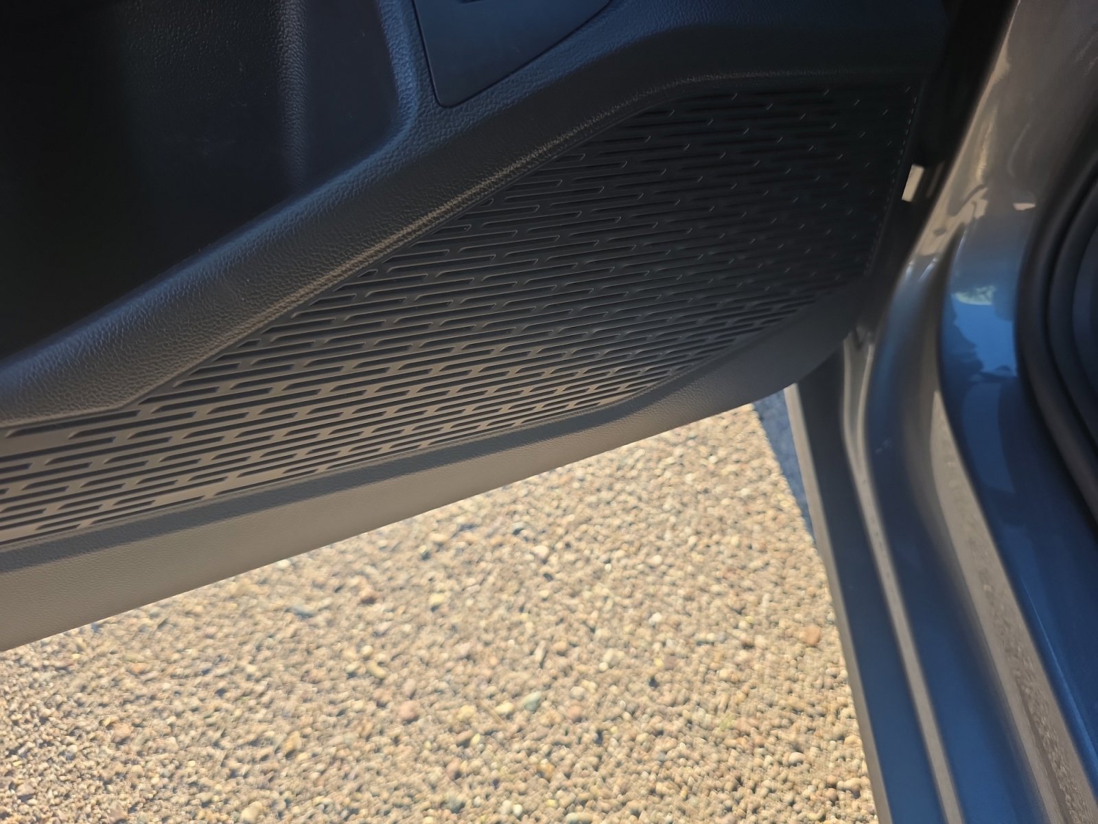 Used 2020 Volkswagen Jetta S w/ Driver Assistance Package image 27