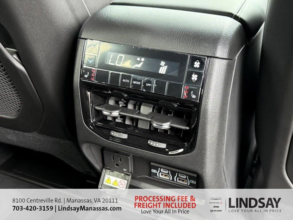 New 2025 Jeep Grand Cherokee L Limited w/ Luxury Tech Group II image 15