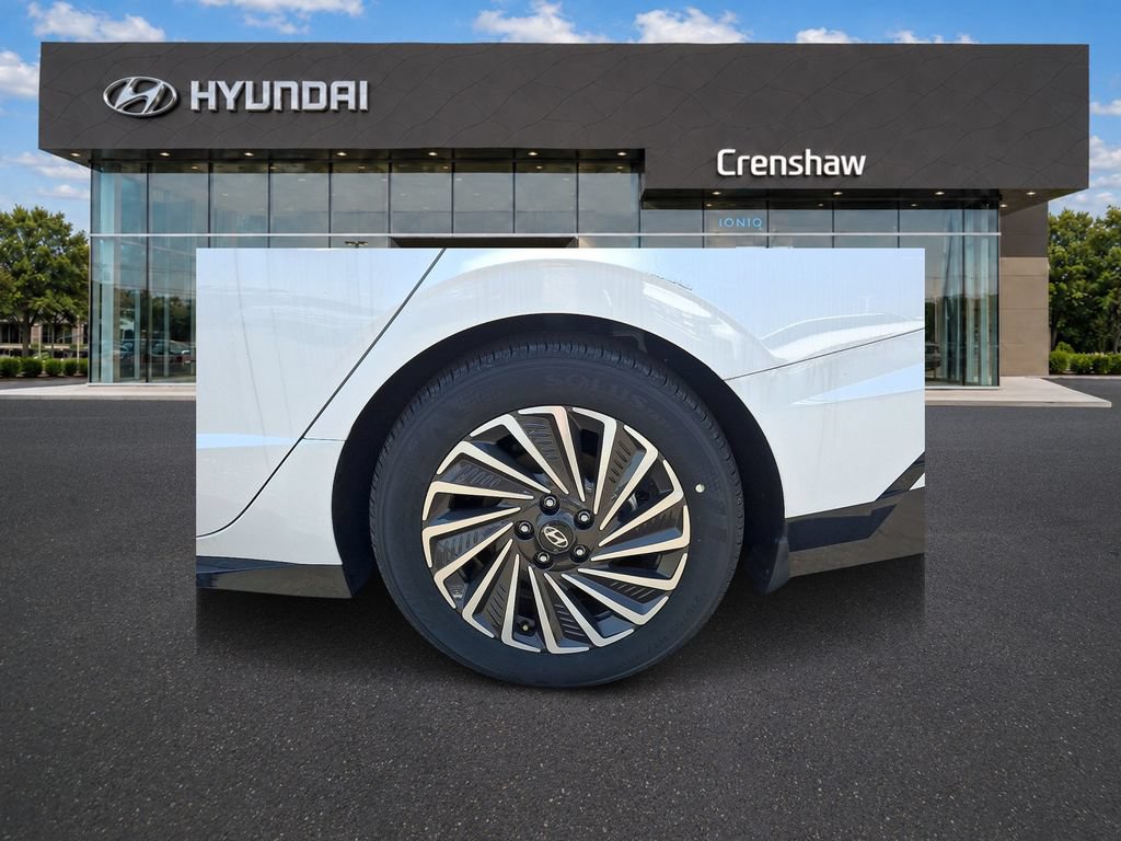 New 2025 Hyundai Sonata SEL FWD image 5