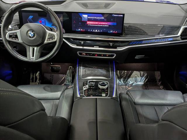 Used 2025 BMW X7 M60i image 19