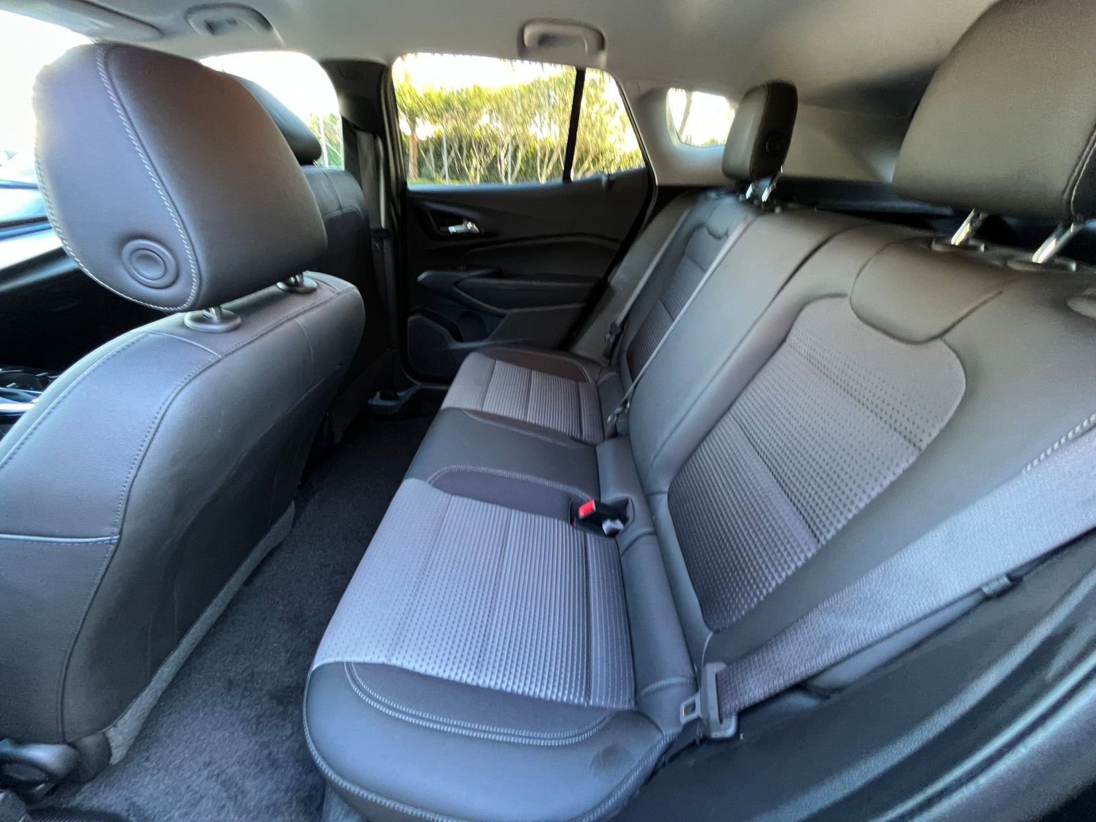 Used 2025 Chevrolet Trax LT image 23