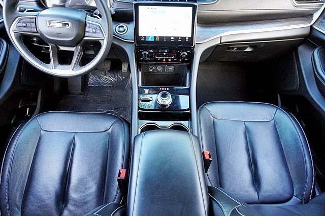 Certified 2023 Jeep Grand Cherokee Limited image 20