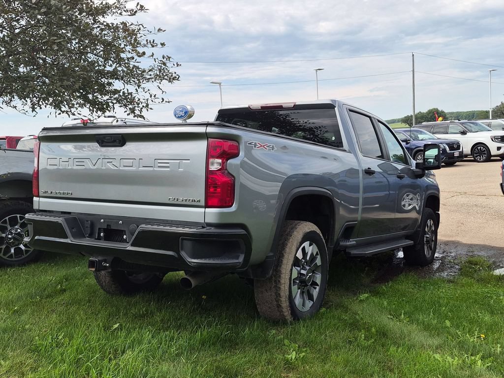 Used 2024 Chevrolet Silverado 2500 Custom w/ Custom Convenience Package AWD/4WD image 2