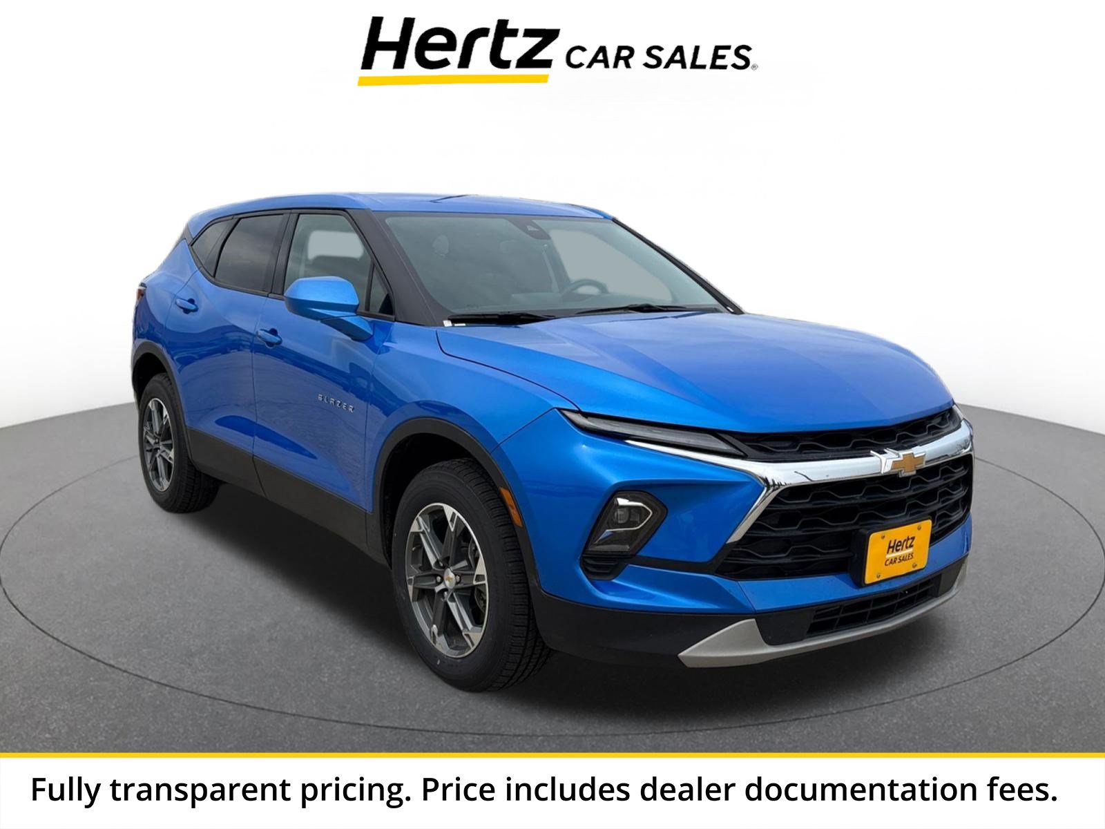 Used 2025 Chevrolet Blazer LT FWD image 1