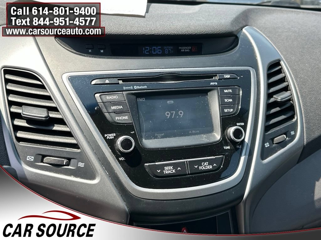 Used 2016 Hyundai Elantra SE w/ Option Group 02 FWD image 21