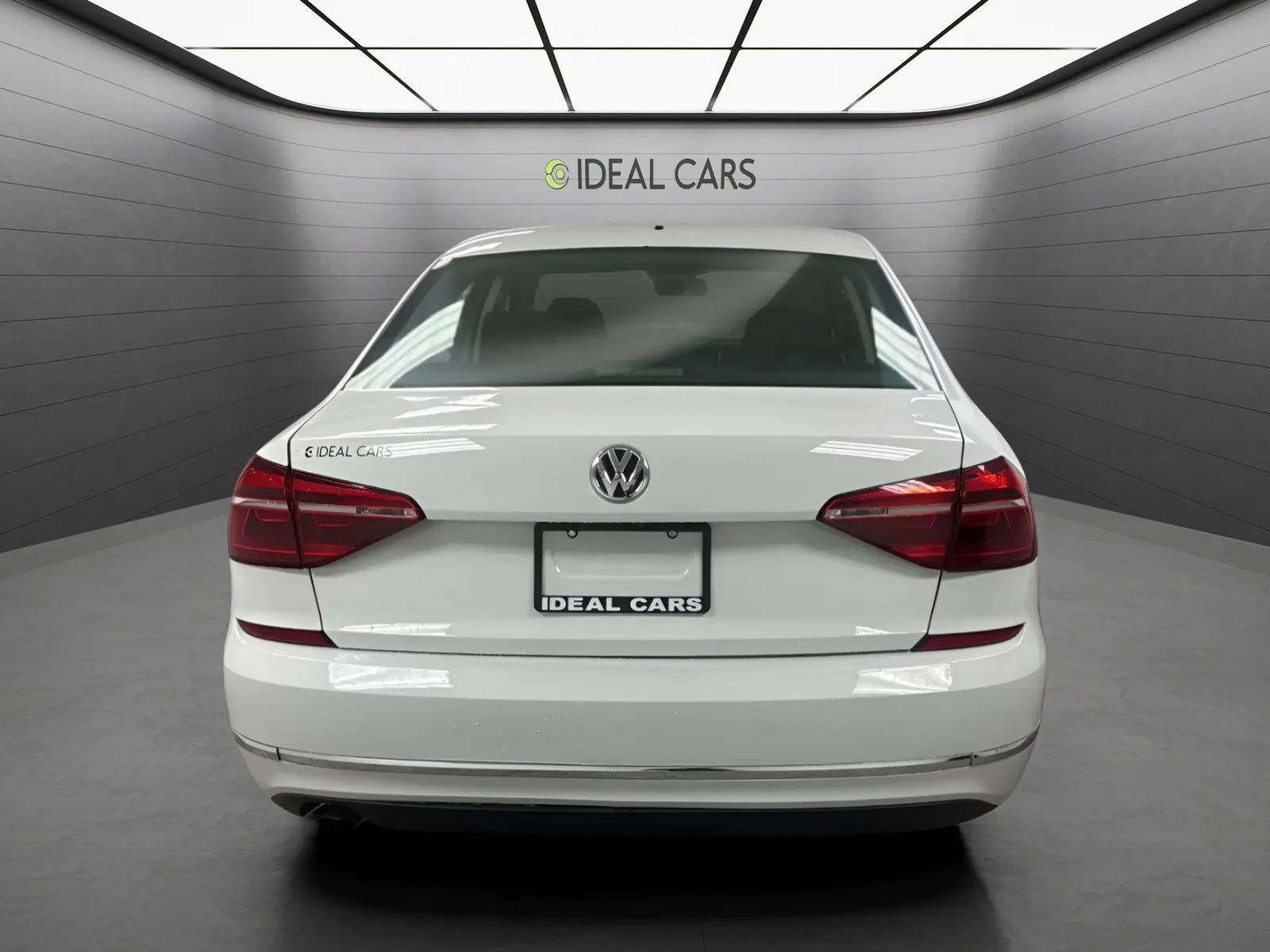 Used 2018 Volkswagen Passat 2.0T S w/ Driver Assistance Package FWD image 6