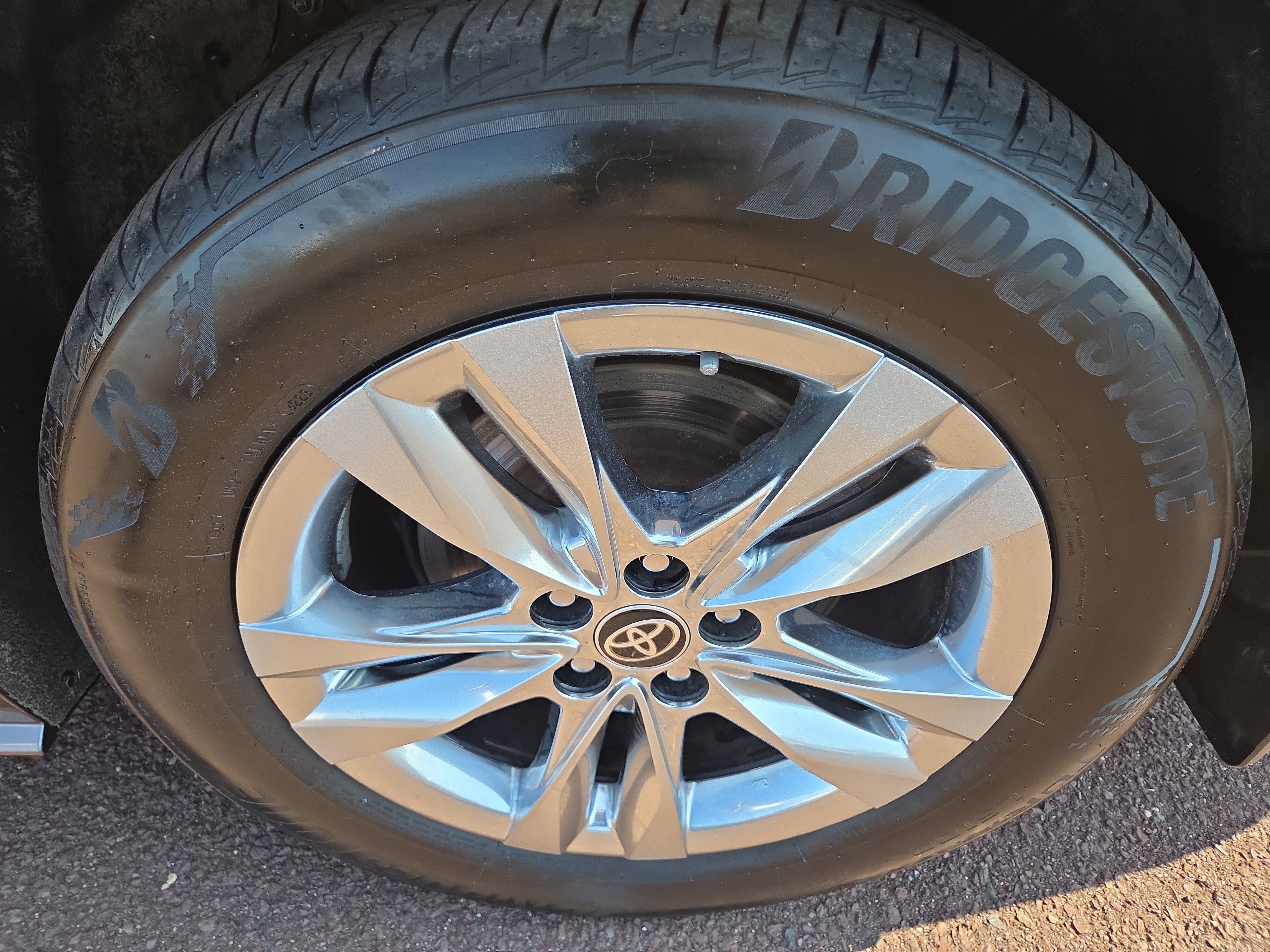 Used 2023 Toyota Sienna XLE w/ XLE Plus Package image 11