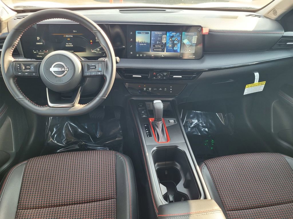 New 2026 Nissan Kicks SR w/ Illumination Package image 7