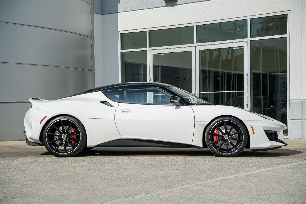 Used 2021 Lotus Evora image 7